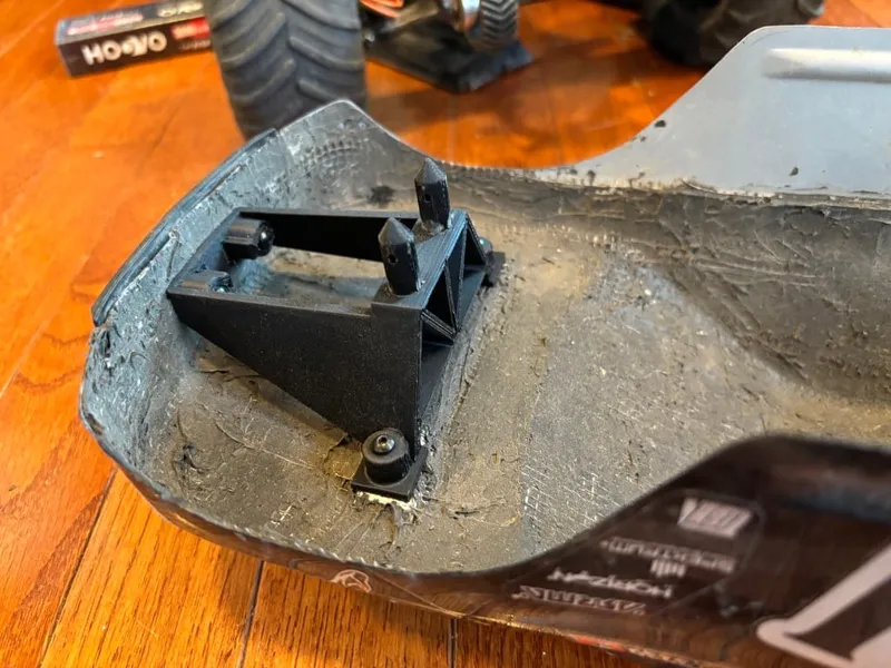 Arrma Gorgon Front Shell Mount
