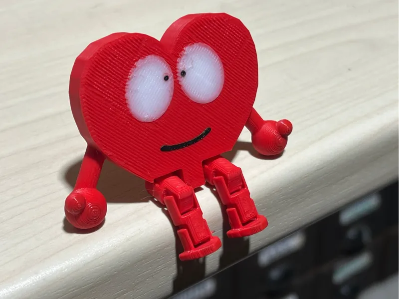 Articulated Southpark style Valentine heart.