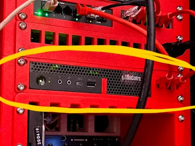 Thinkcenter for 10 inch rack + 2 keystones