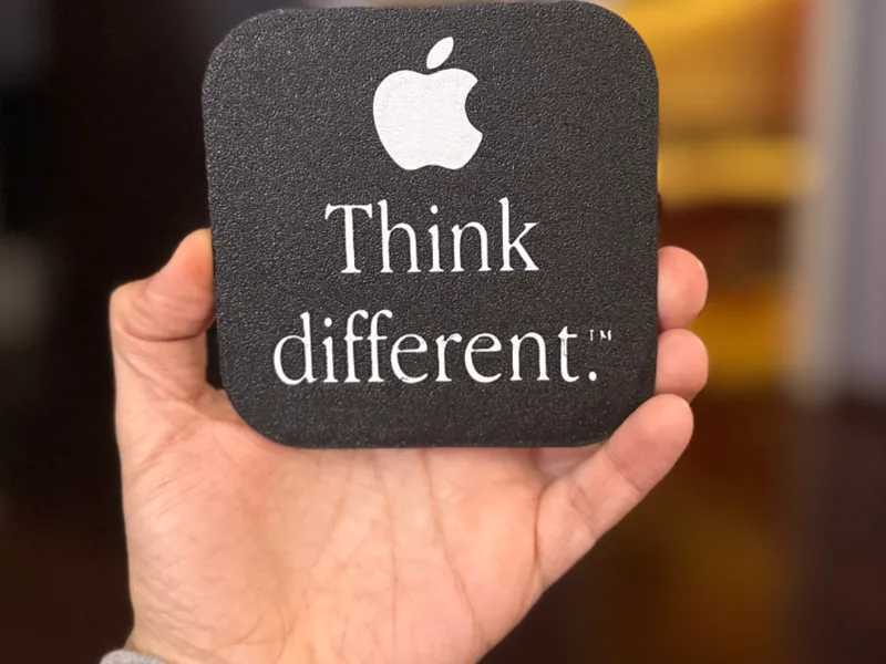 Think different Apple Logo