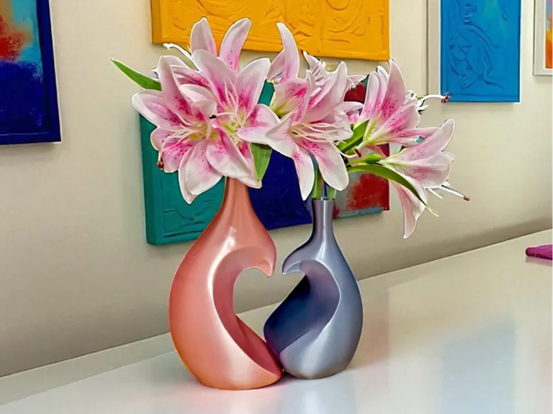 Heartfelt Connection Vase