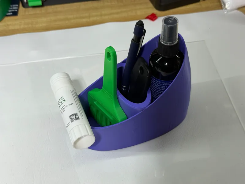 Desk Organizer in a curved organic style