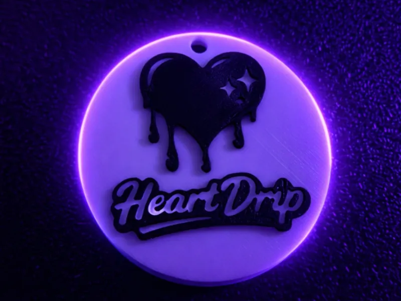 Heart Drip – Minimal Keychain
