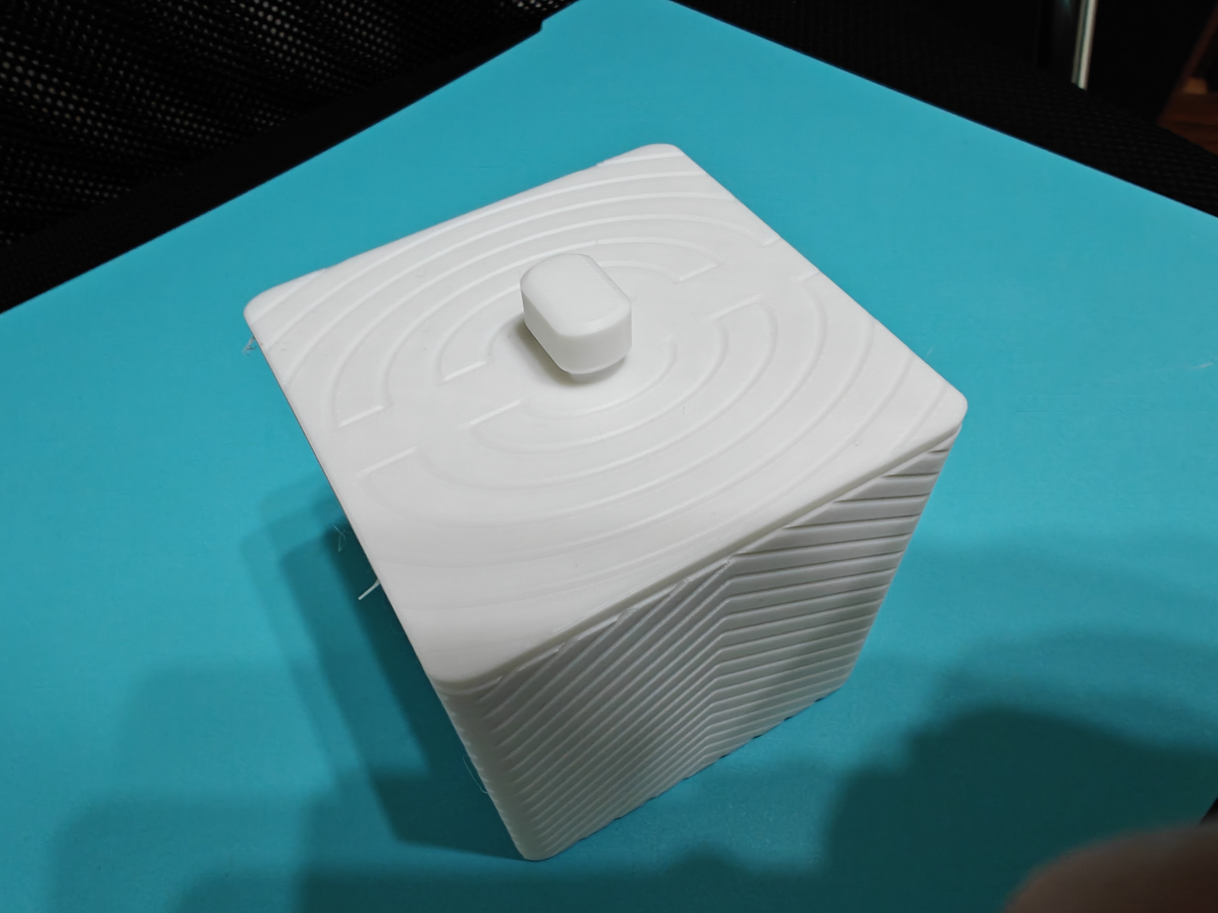 Miniatura 2 do modelo 3D 密封卫生棉签盒