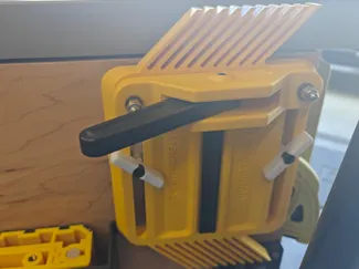 Magswitch SavR Featherboard Mount