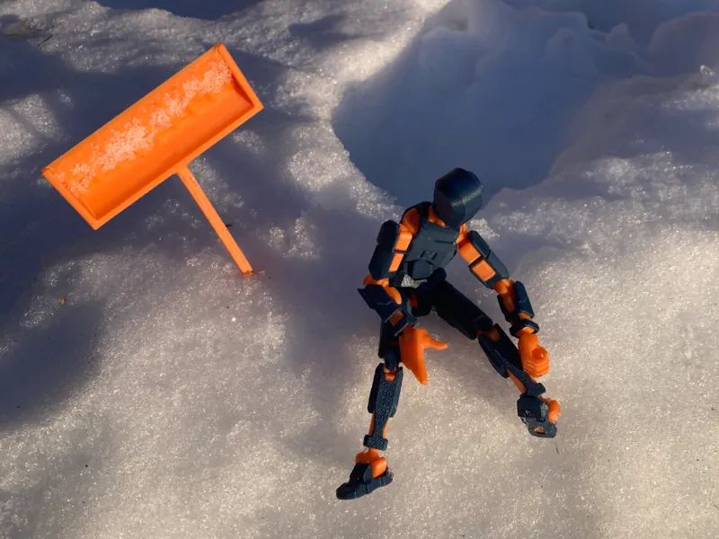 Dummy 13 snow shovel