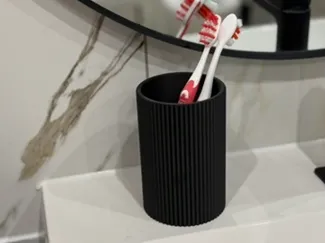 Zahnbürstenhalter mit Rillenstrucktur