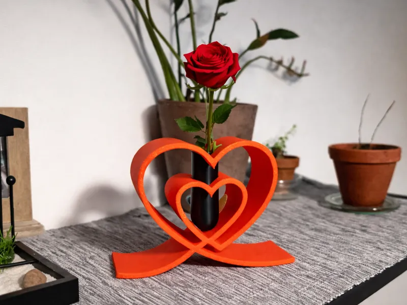 Valentine's Day heart-shaped vase