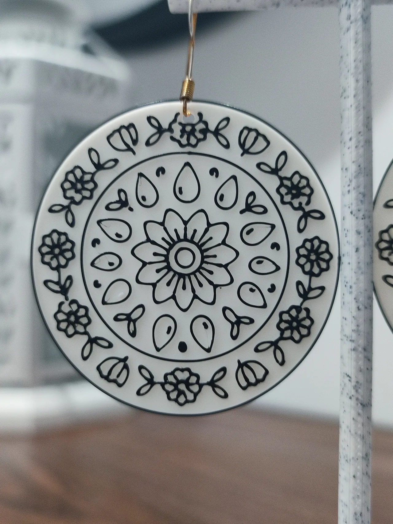 Aretes Mandala de la Sacerdotisa Flor view 3