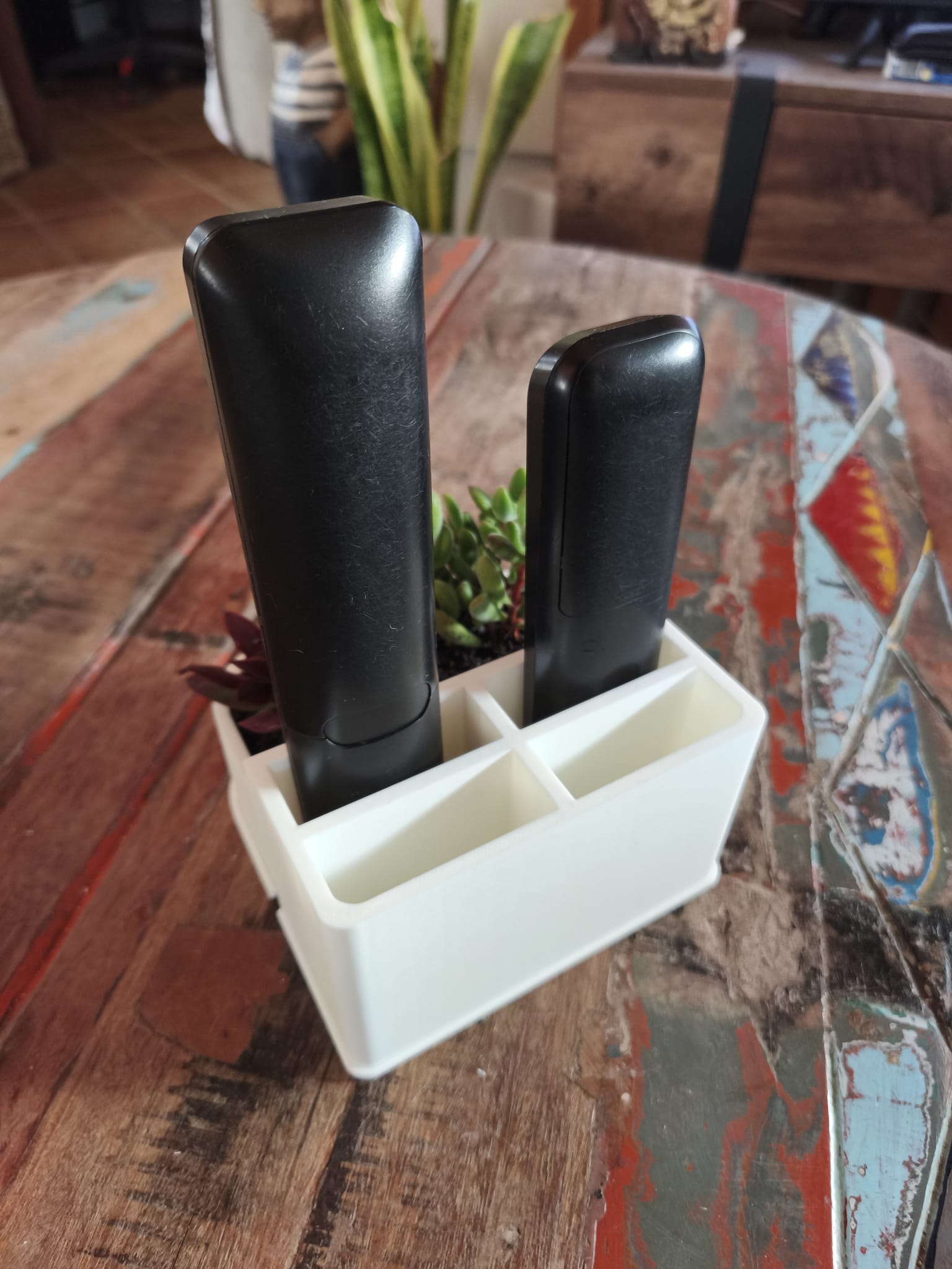 Remote Control Organizer With Vase image 5