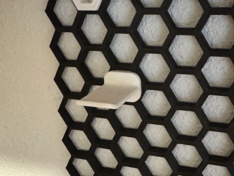 Store-like Hanger - Honeycomb Storage Wall