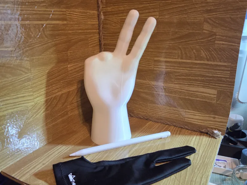 Artist's glove/ipen holder