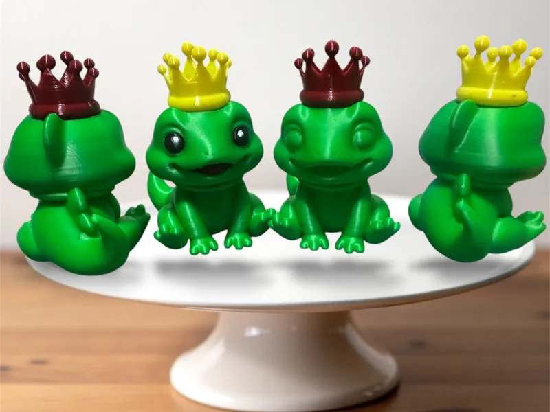 Cute Crown Lizard