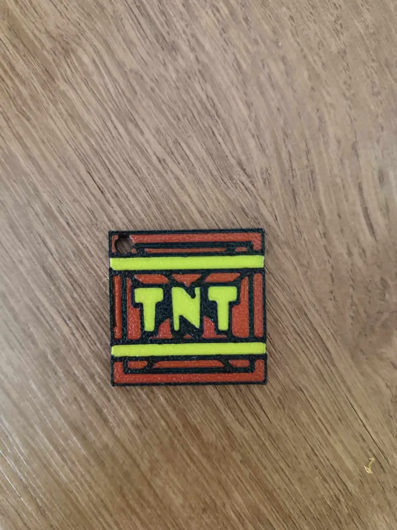 Crash Bandicoot TNT box keyring