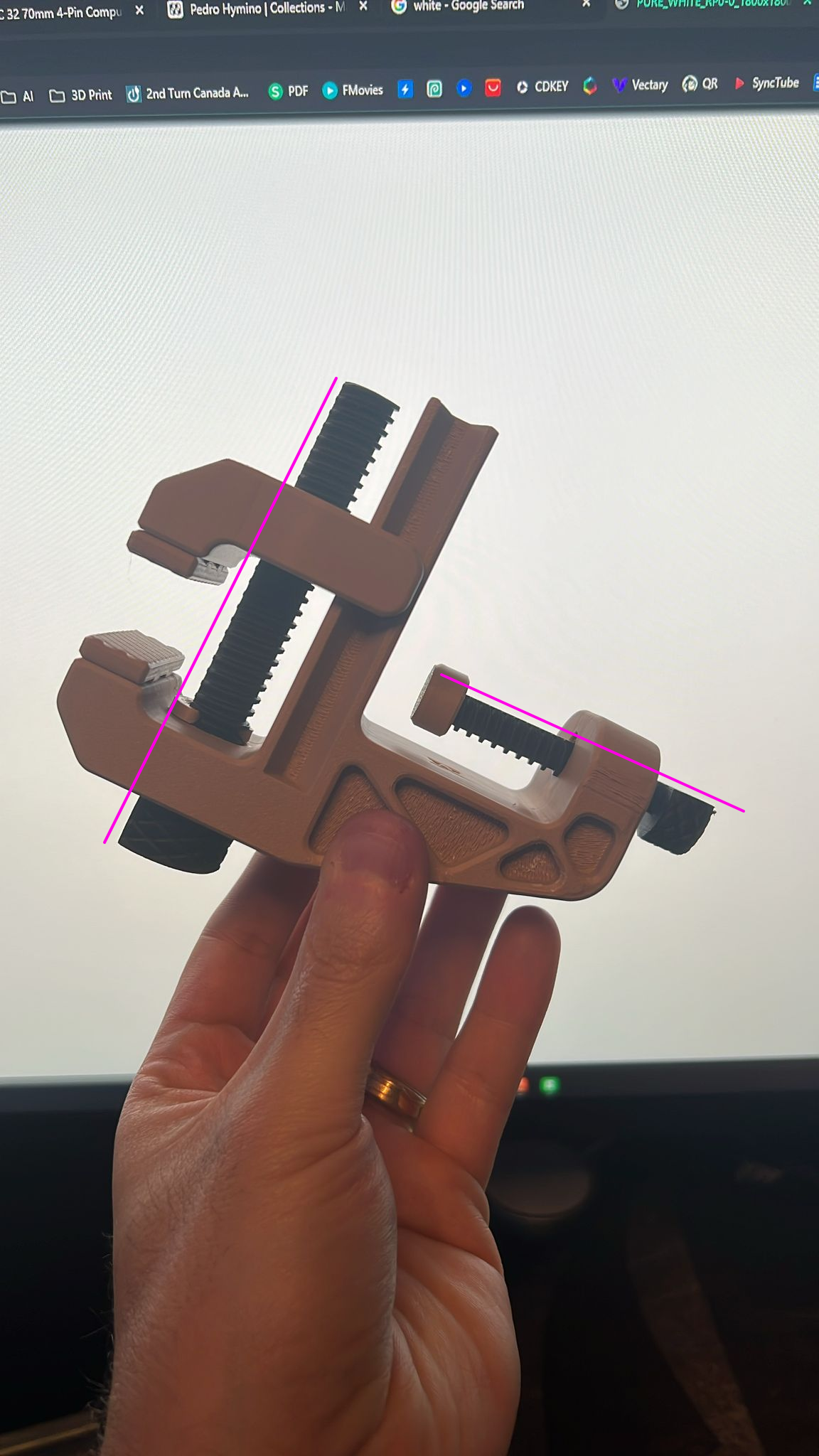 Miniatura 2 do modelo 3D Tiny Table Vise