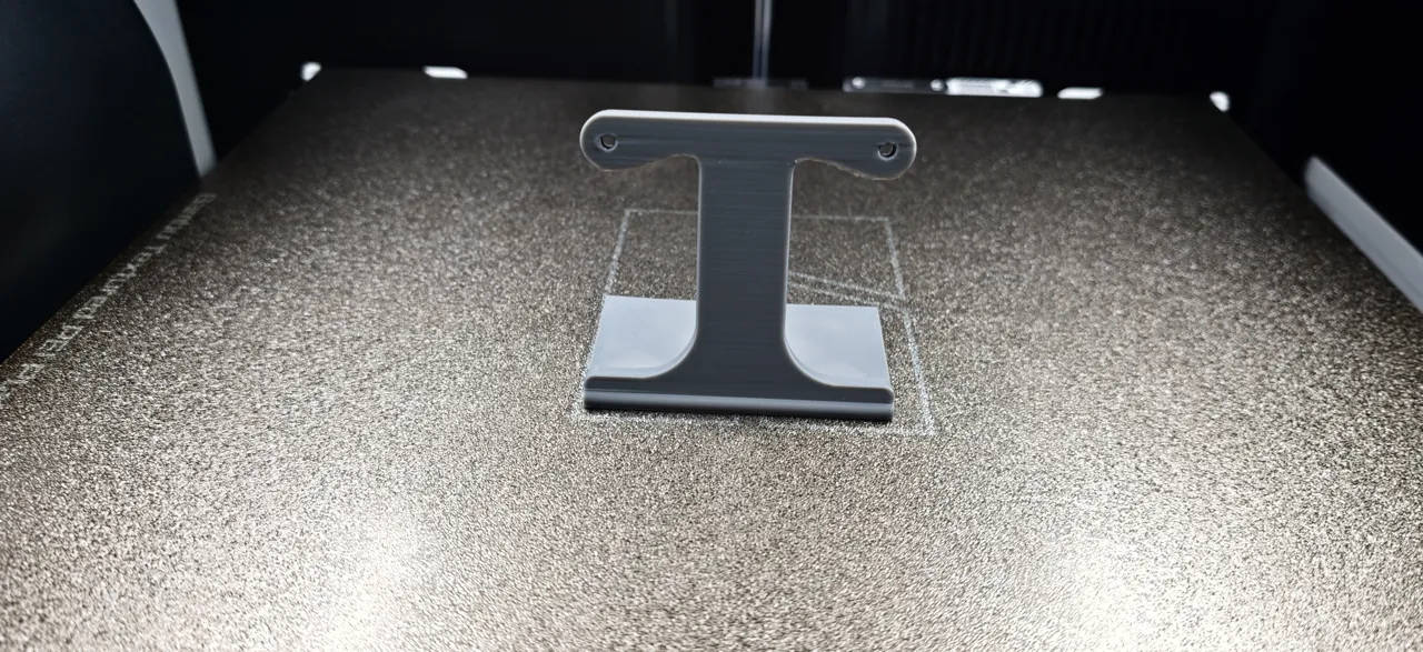 Minimalist T-Bar Earring Display Stand view 3