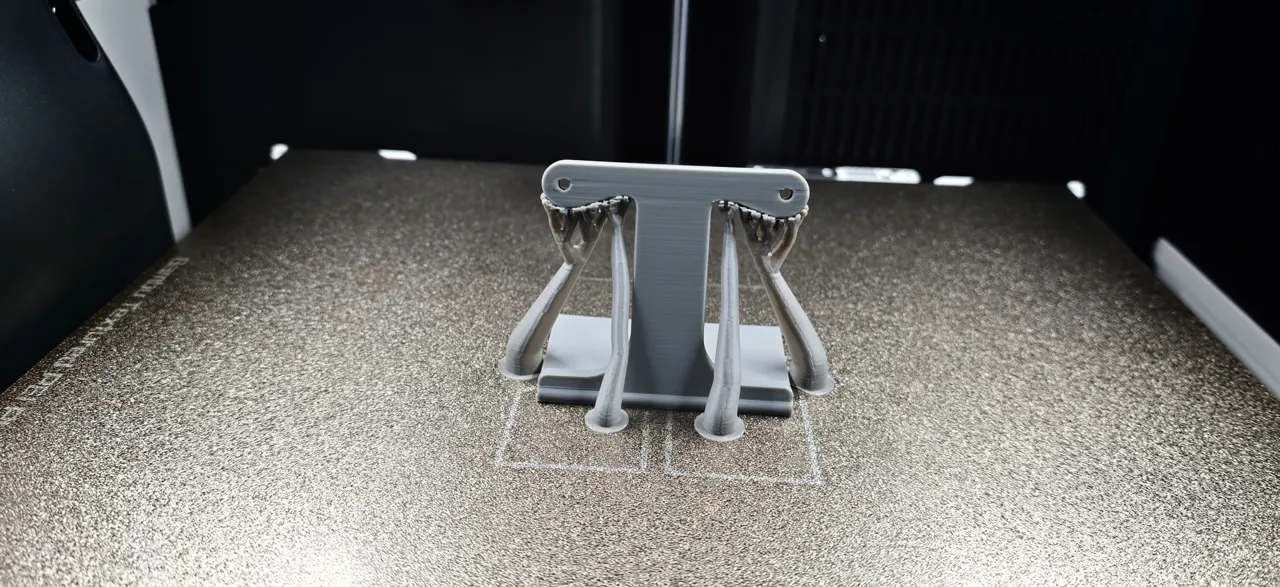 Minimalist T-Bar Earring Display Stand view 4