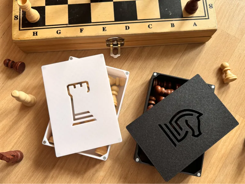 Magnetic Box Chess Pieces