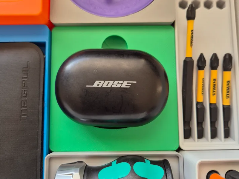 Gridfinity 2x2 for Bose QuietComfort 