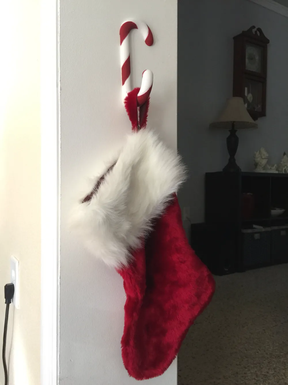 Candy Cane Stocking Holder Designed for Command Strips by ranalex MakerWorld