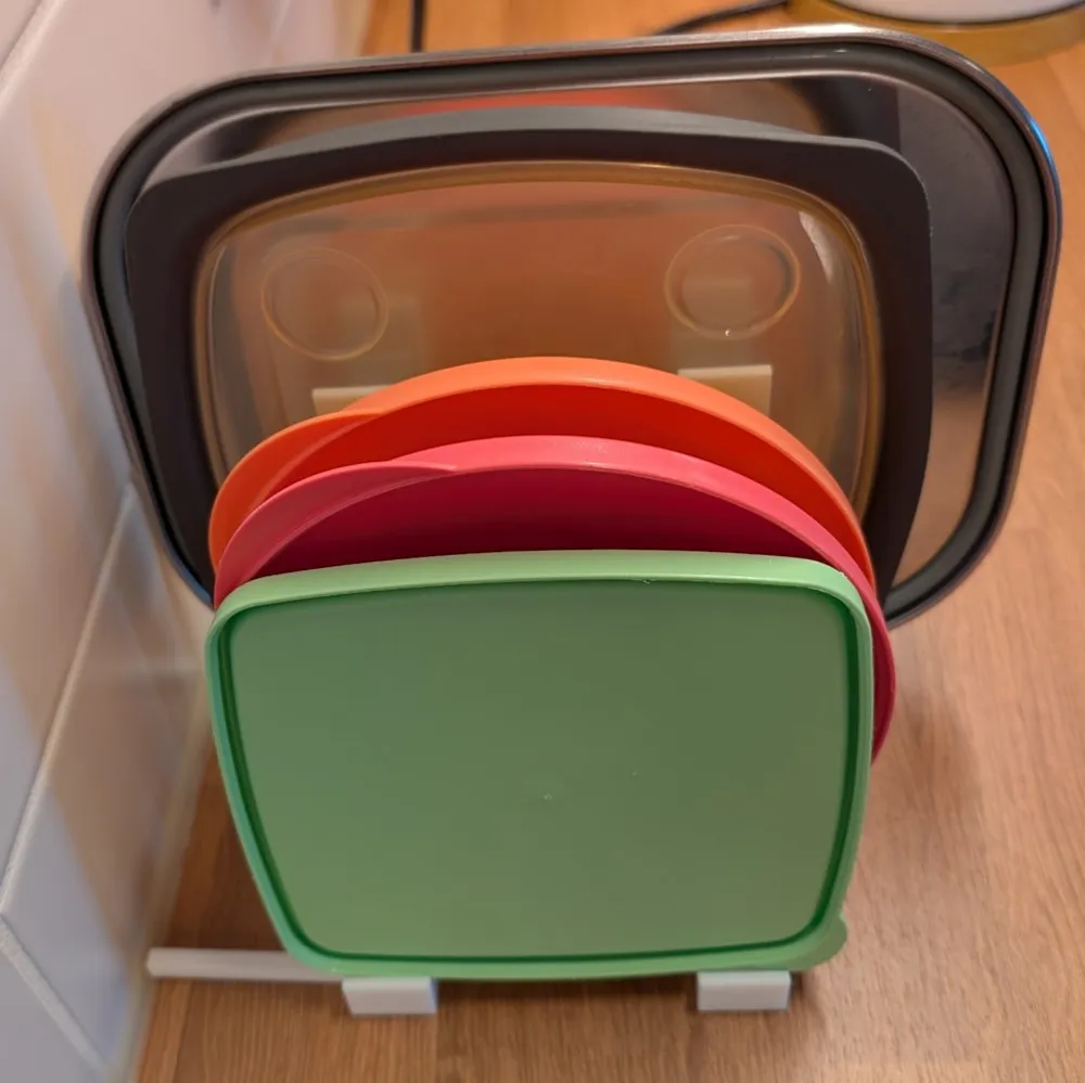 Modular Food Container Lid Holder - Free 3D Print Model - MakerWorld