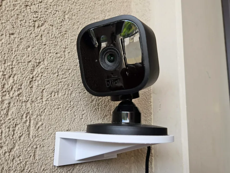 Staffa a muro per telecamera Blink Mini