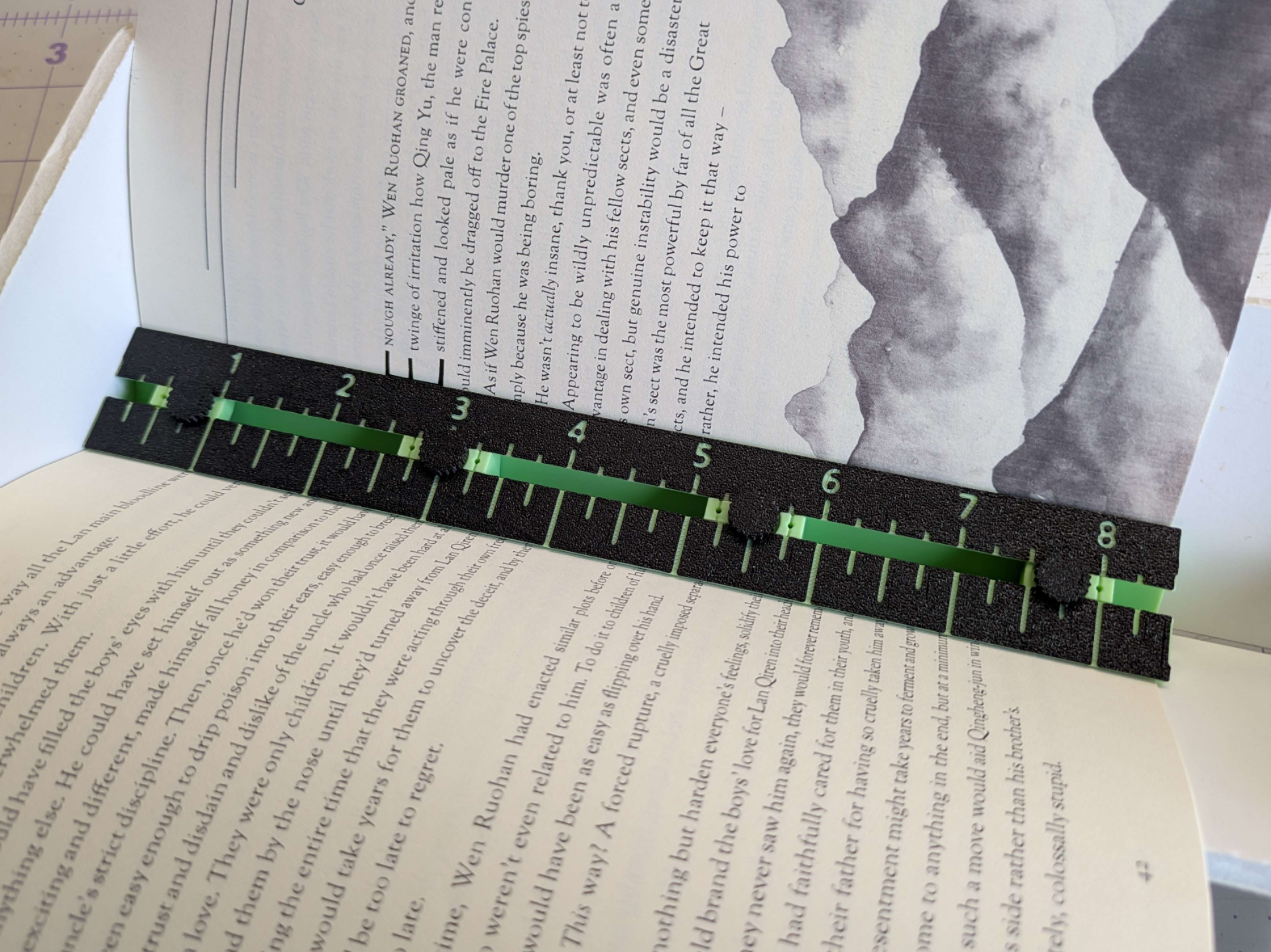 Miniatura 2 do modelo 3D Adjustable Punching Template for Bookbinding