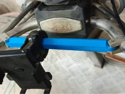 Tricycle motorcycle phone holder crossbar