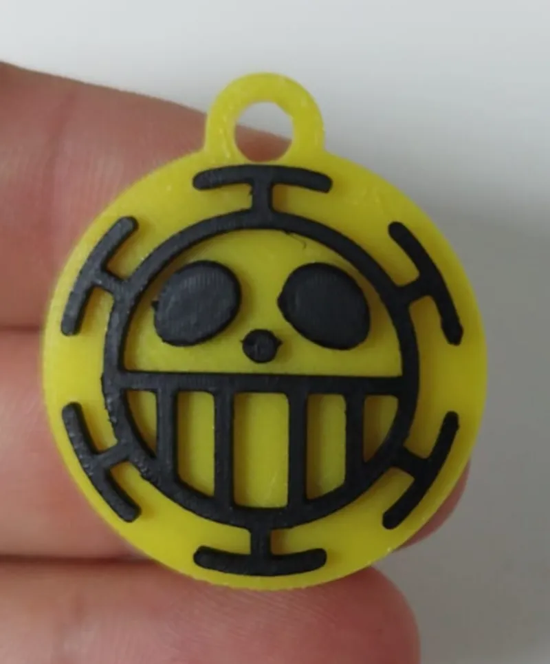 Kychain Trafalgar D. Water Law  One peice 