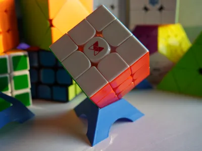 rubik's cube holder/stand