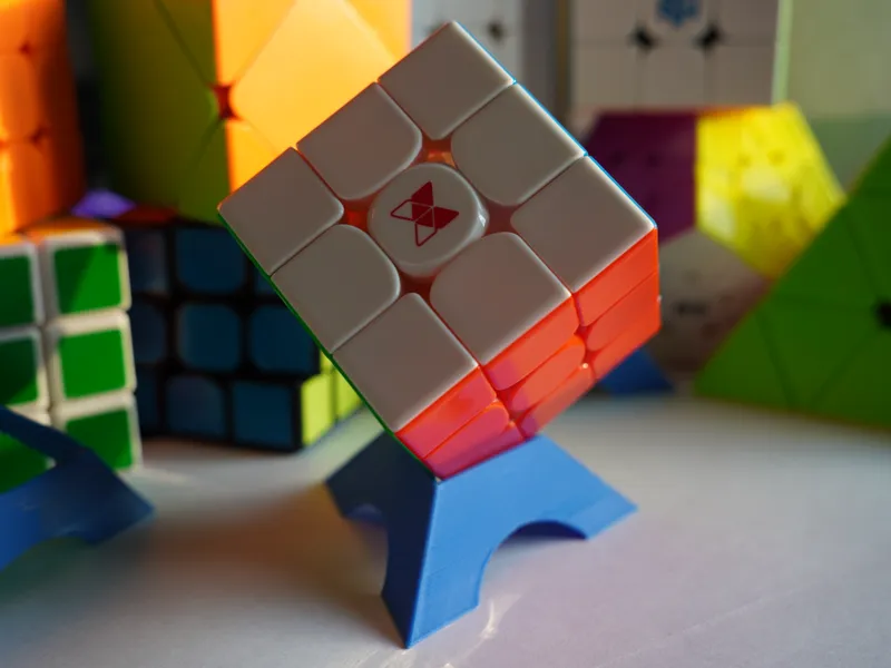 rubik's cube holder/stand