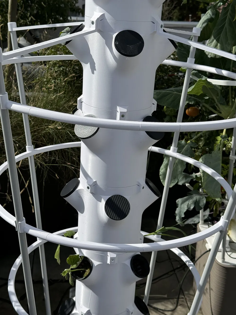 Vertical Garden - Large Hydroponic Vegetable Tower - Free 3D Print Model -  MakerWorld, image size:1000x1333