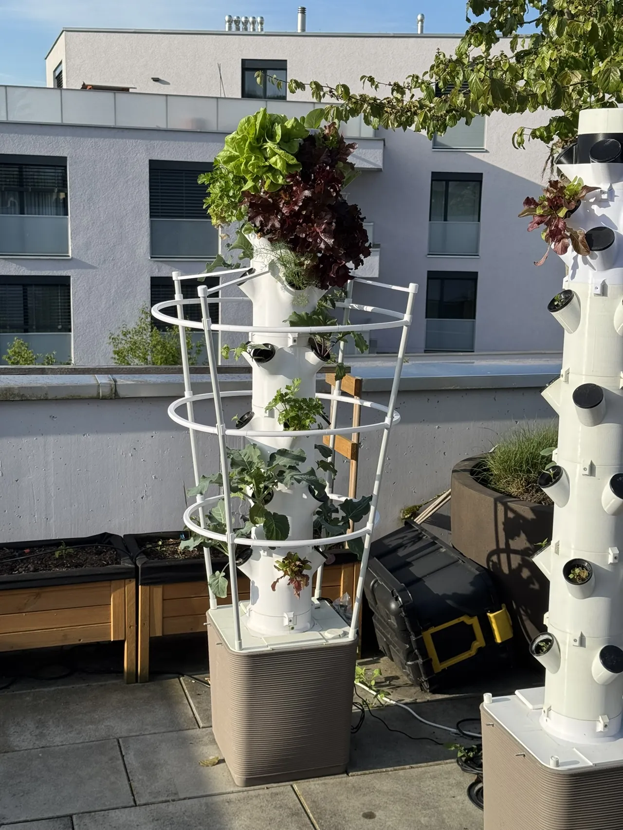 Vertical Garden - Large Hydroponic Vegetable Tower view 4