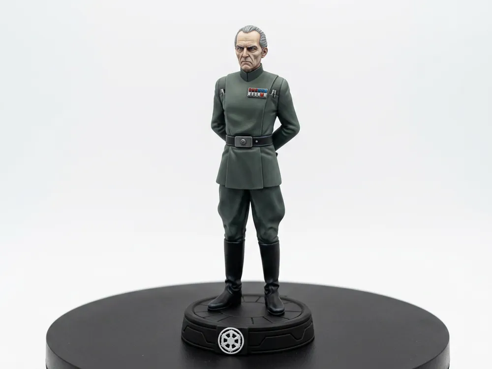 Figura decorativa: Grand Moff Tarkin: Imperial Commander. Referencia del modelo original.