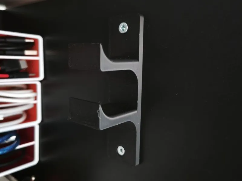 Cuelga_Cables