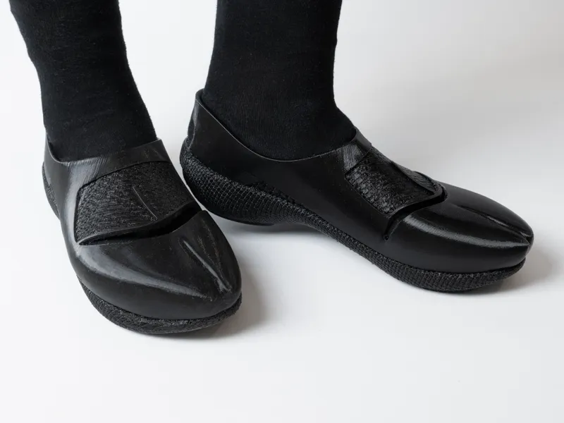 DeerStep-Hoof-like shoes