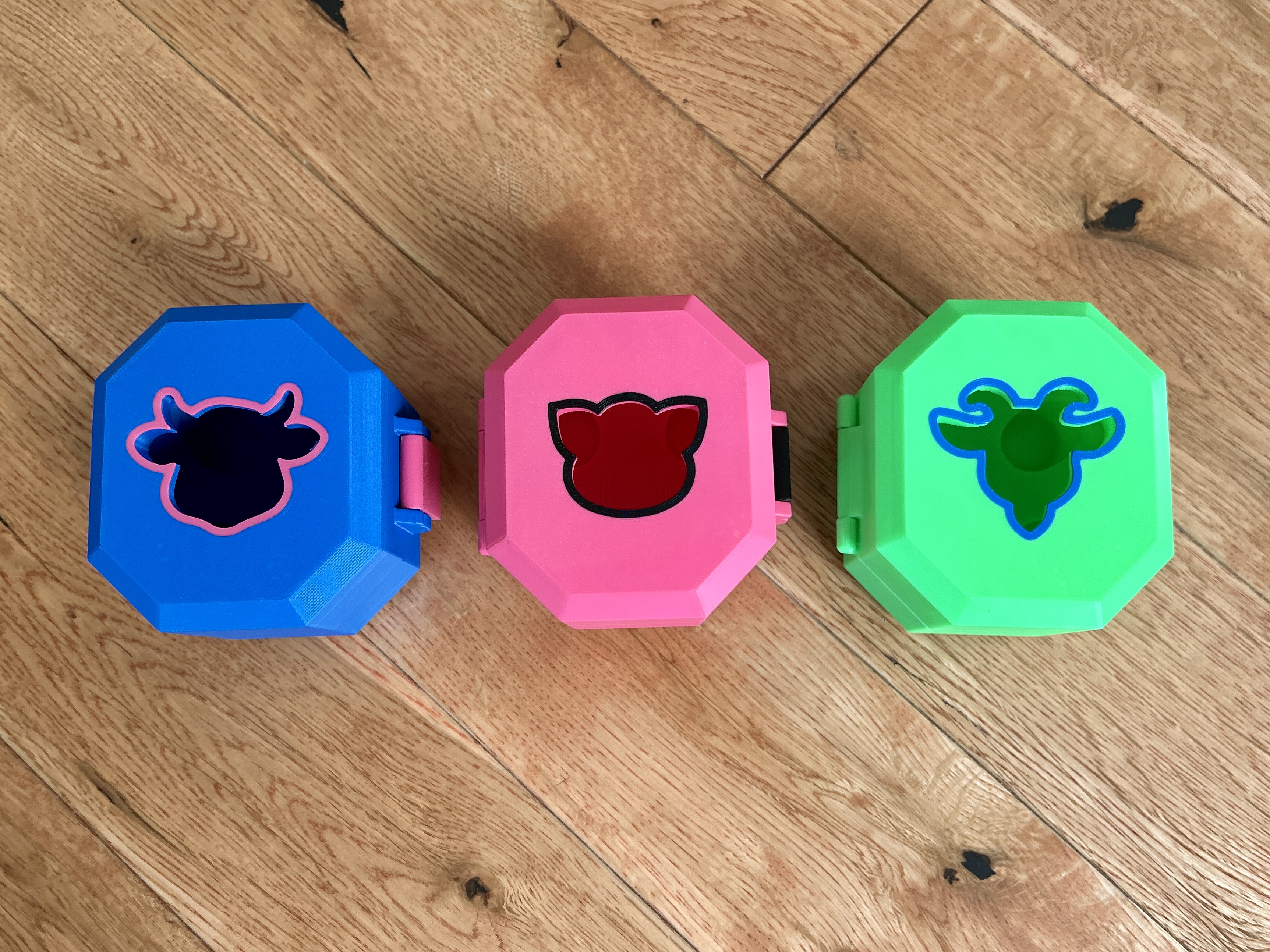 NeeDoh Barnyard Squishers Case + bonus fence - 1