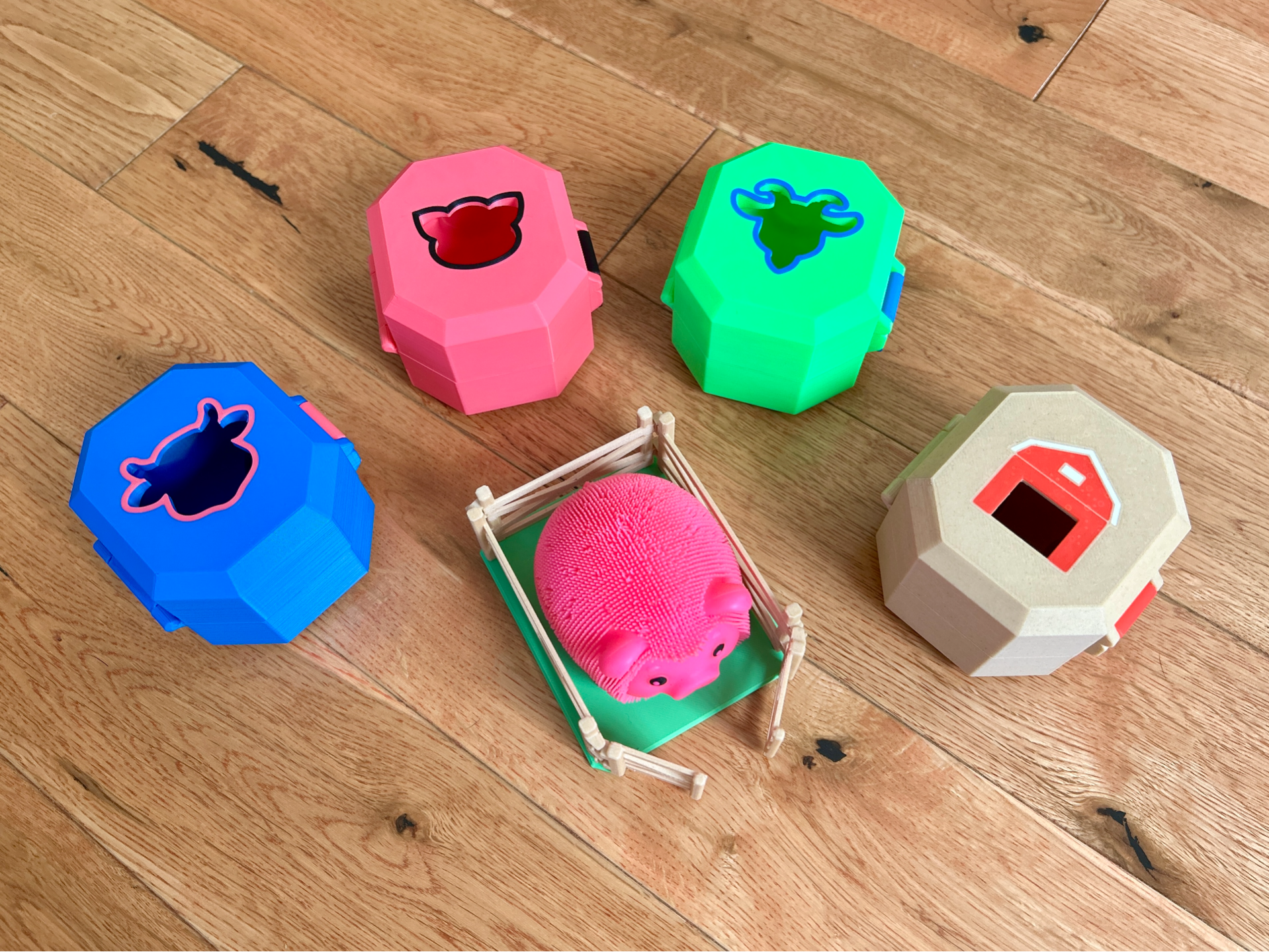 NeeDoh Barnyard Squishers Case + bonus fence 3D model