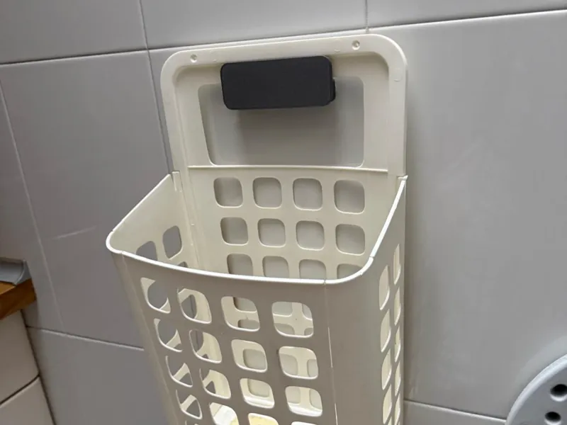 Gancho cesta reciclaje Cocina