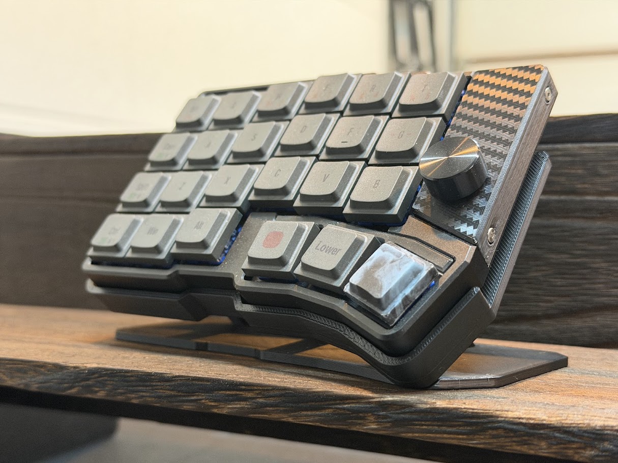 3Dプリント Cornix ディスプレイスタンド - 無料3Dモデル -MakerWorld