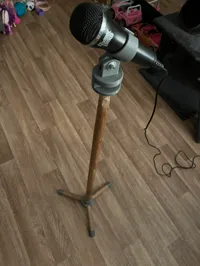 Pied de micro (façon Guitar Hero et autres) — photo 2