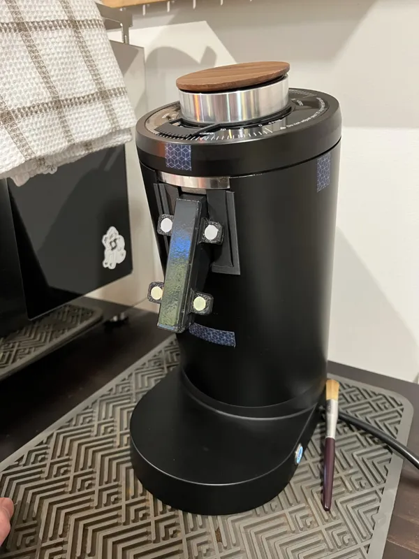 Goulotte magnétique pour moulin à café DF83