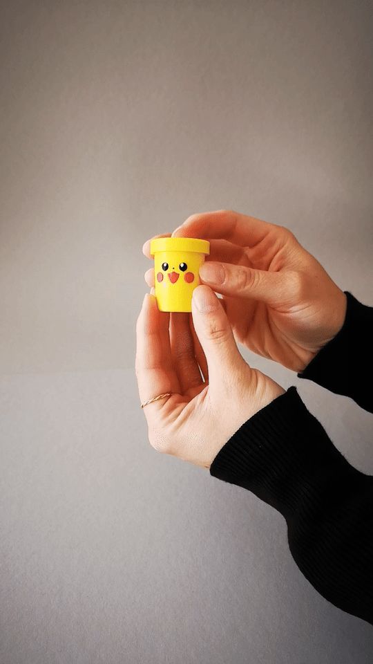 Pikachu Fidget Cup Schlüsselanhänger