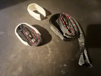 Clip range-sangles pour moto — photo 2