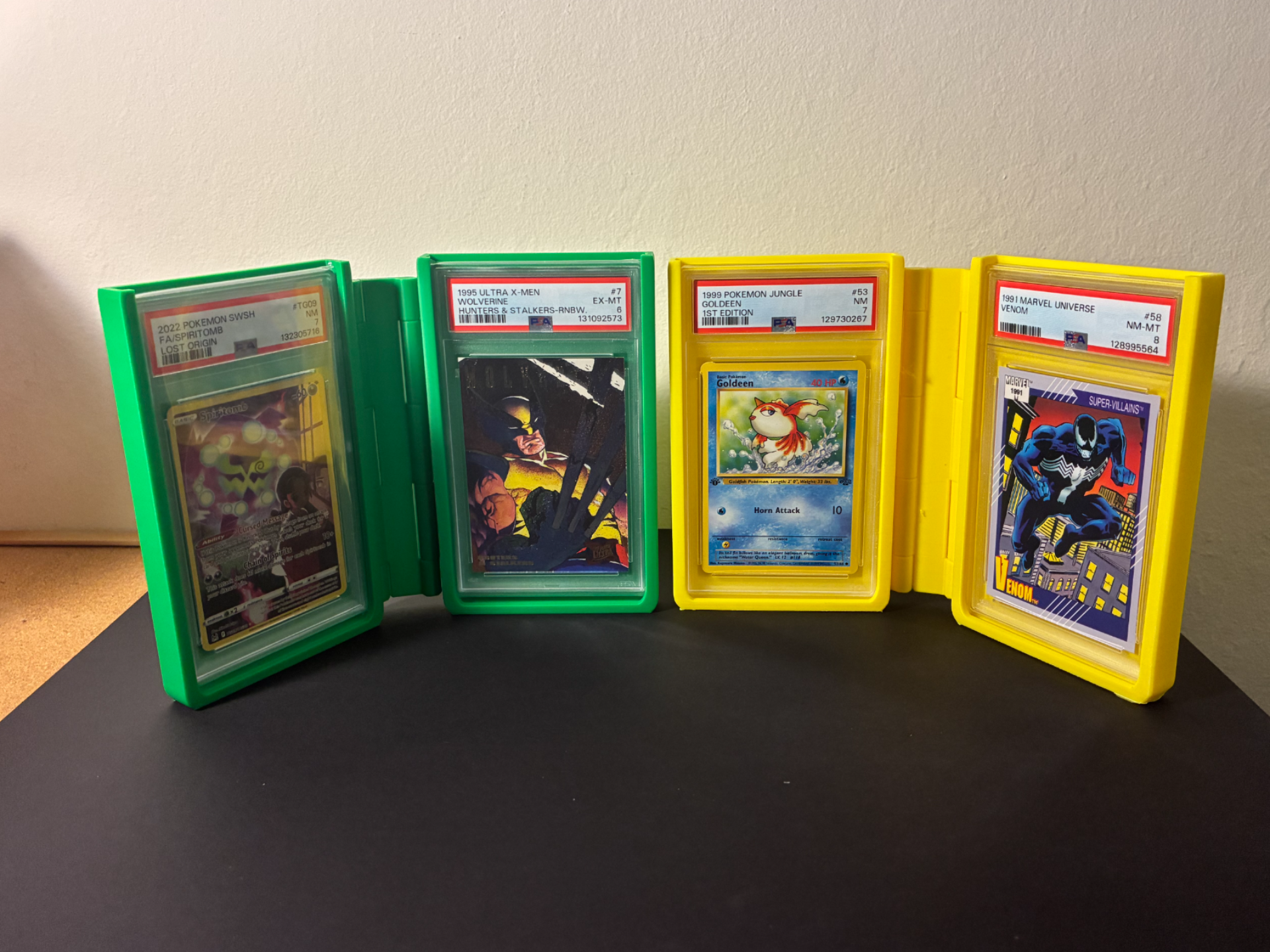 Hinge-Style 2-Piece PSA Card Holder 