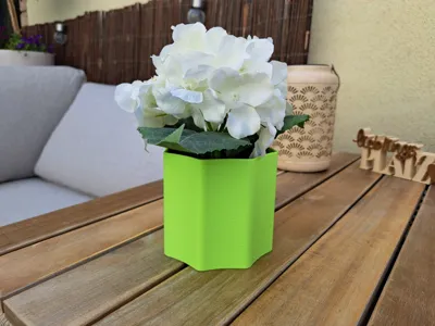 Wavestar Planter