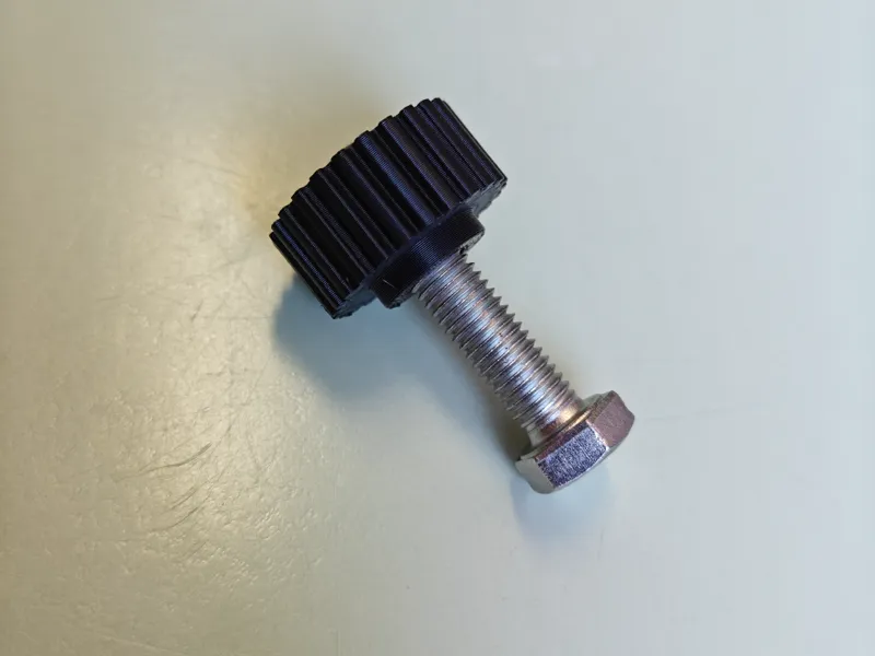 M8 nut trap knob