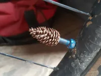 Bouchon de valve Schrader forme pomme de pin — photo 1
