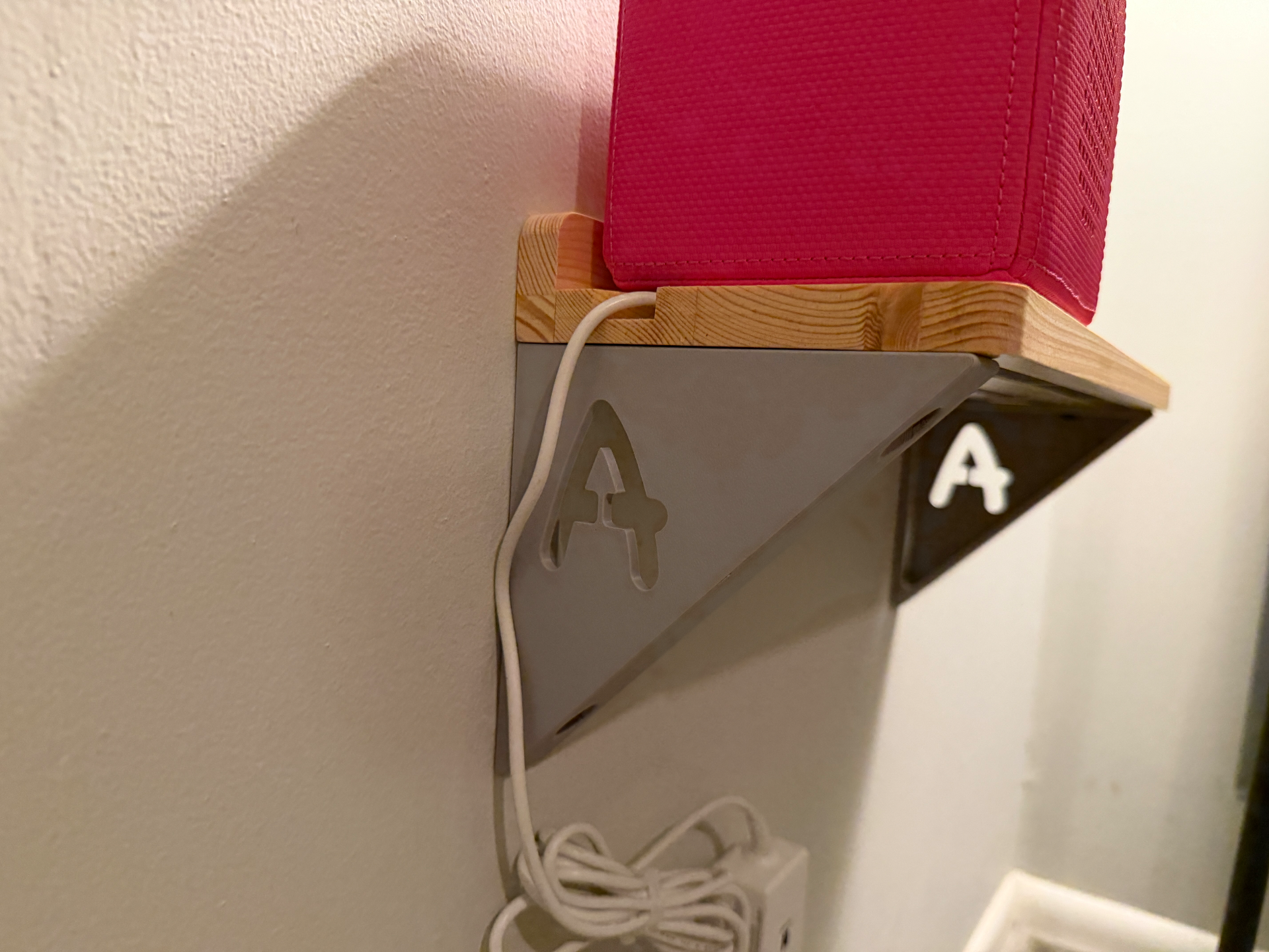 Shelf Bracket - With or Without "A" - Kids Room