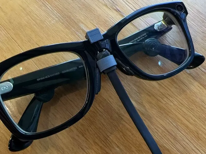 Meta Rayban 2 智能眼镜便携充电扣